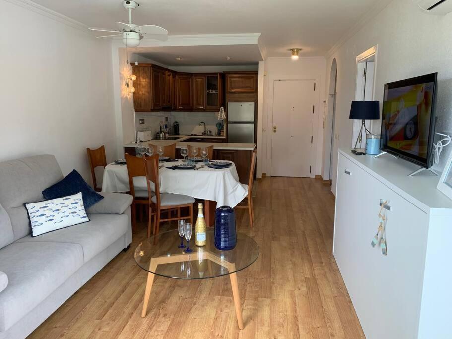 Apartamento Torremolinos 5 Personas + Parking + Piscina Todo El Ano Exterior foto